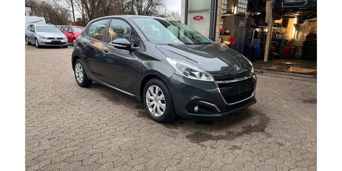 Peugeot 208 92.000 km 6.980 &euro; Essen 45141