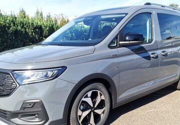 Ford Grand Tourneo 2.500 km 40.666 &euro; Düsseldorf 40589