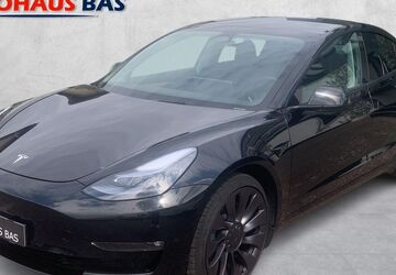 Tesla Model 3 127.799 km 27.950 &euro; Kaarst 41564