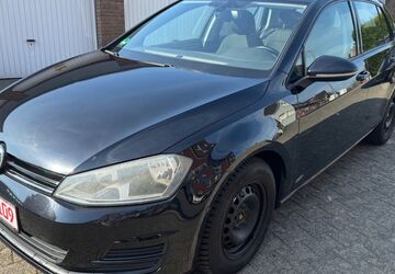 VW Golf 121.000 km 9.990 &euro; Neuss 41462