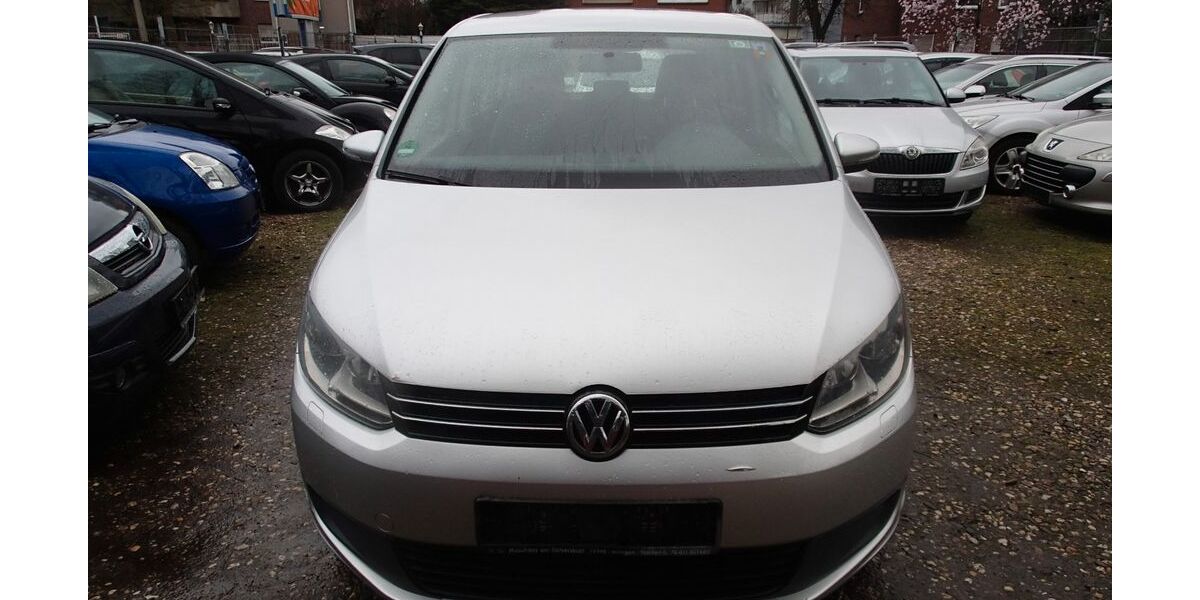 VW Touran 289.000 km 4.699 &euro; Oberhausen 46149