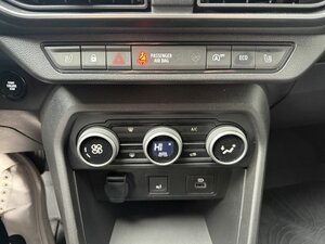 Dacia Sandero III 1.0 TCe LPG ECO-G +Kamera+Panorama+ 10.408 km 16.998 &euro; Meerbusch 40667