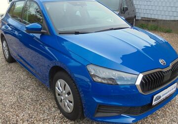 Skoda Fabia 74.500 km 10.800 &euro; Duisburg 47249