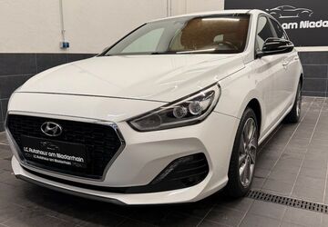 Hyundai i30 88.716 km 12.450 &euro; Moers 47441