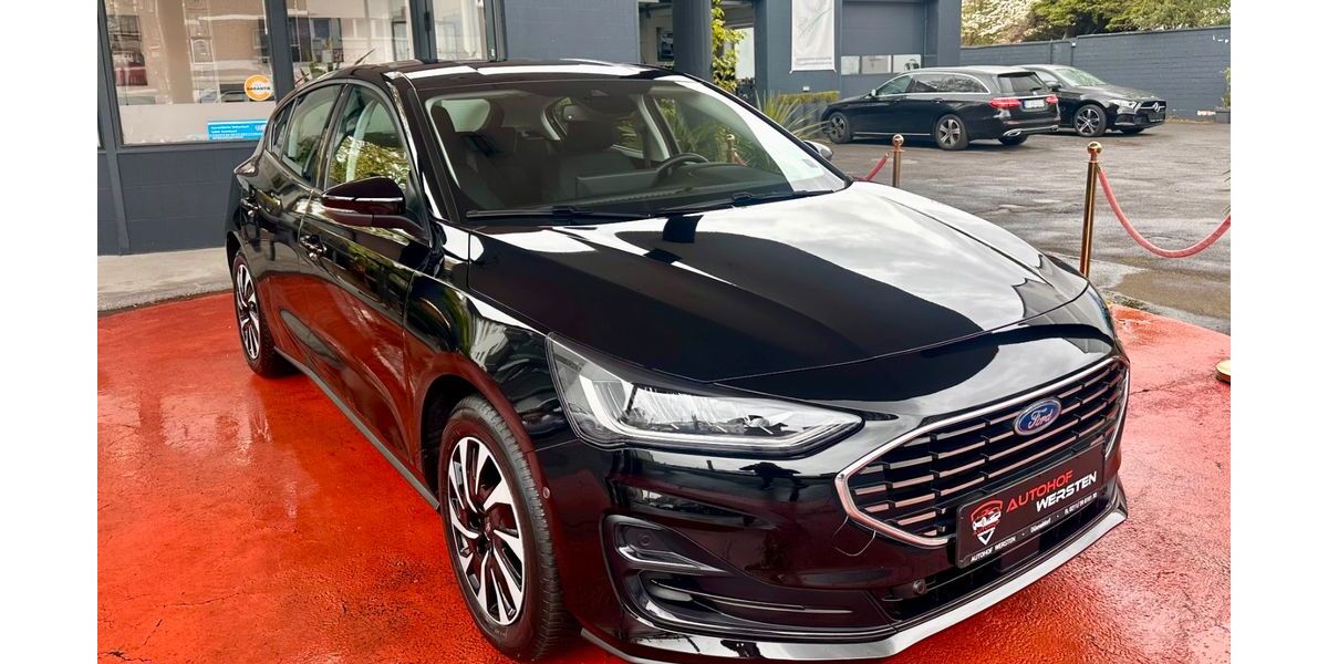 Ford Focus 14.776 km 23.990 &euro; Düsseldorf 40589