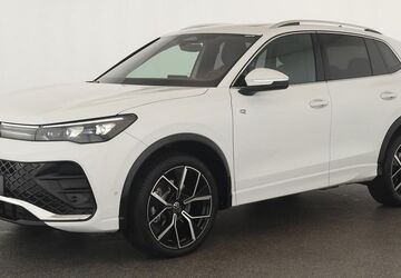 VW Tiguan 15.200 km 48.284 &euro; Düsseldorf 40233