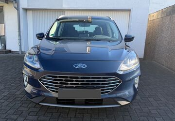 Ford Kuga 99.000 km 17.900 &euro; Stoppenberg 45327