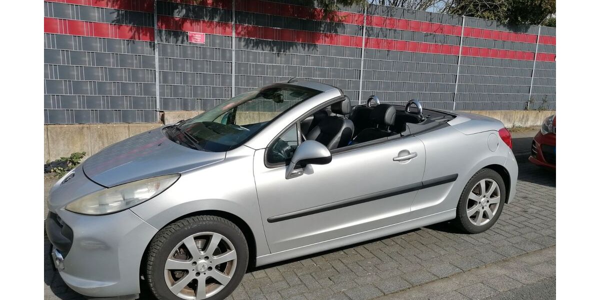 Peugeot 207 197.000 km 2.899 &euro; Krefeld 47803