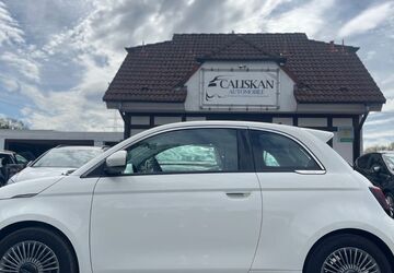 Fiat 500e 4.025 km 23.390 &euro; Dinslaken 46539