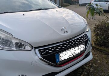 Peugeot 208 136.447 km 6.350 &euro; Nettetal 41334