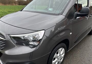 Opel Combo 68.000 km 18.440 &euro; Oberhausen 46149