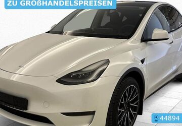 Tesla Model Y 92.241 km 28.890 &euro; Krefeld 47829