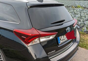 Toyota Auris Touring Sports 93.000 km 14.999 &euro; Kerken 47647