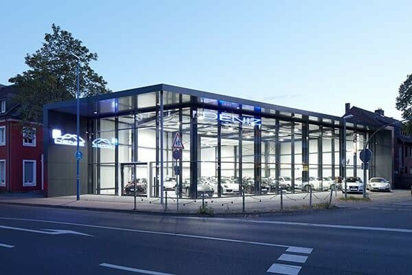 Porsche Macan 132.000 km 28.899 &euro; Meerbusch 40667