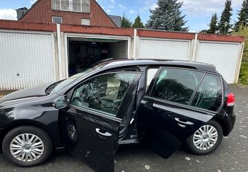 VW Golf 154.000 km 5.500 &euro; Düsseldorf 40591