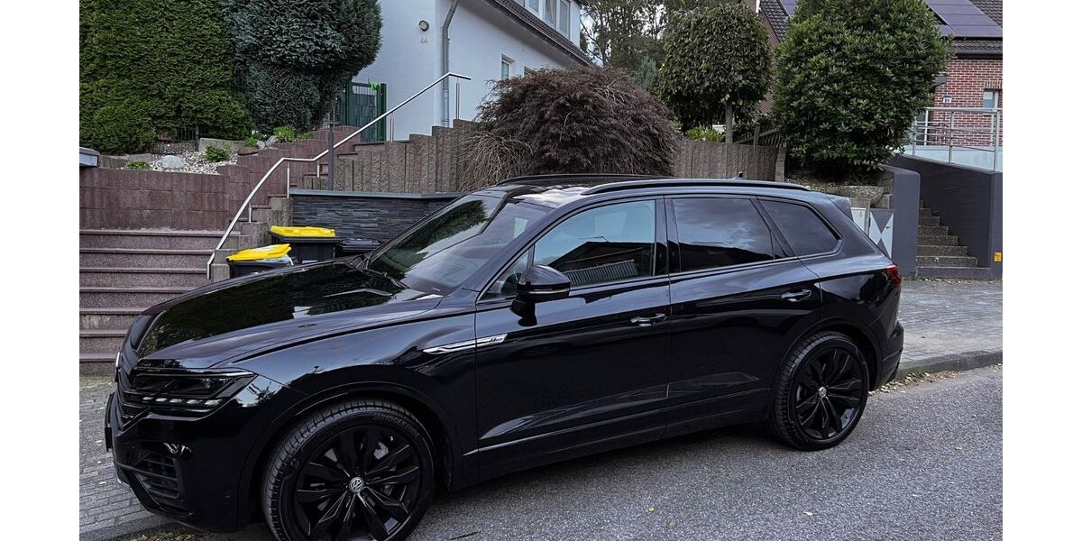 VW Touareg 13.850 km 55.400 &euro; Essen 45276