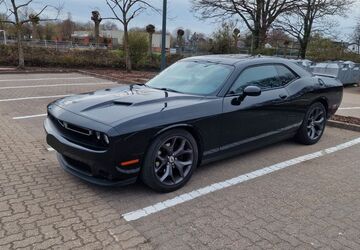Dodge Challenger 162.000 km 23.900 &euro; Duisburg 47059
