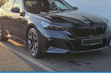 BMW i5 2.999 km 71.390 &euro; Dinslaken 46535