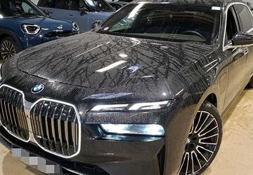 BMW 750 11.050 km 95.890 &euro; Krefeld 47800