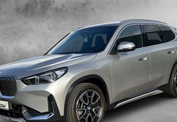 BMW iX1 8.000 km 48.327 &euro; Krefeld 47800