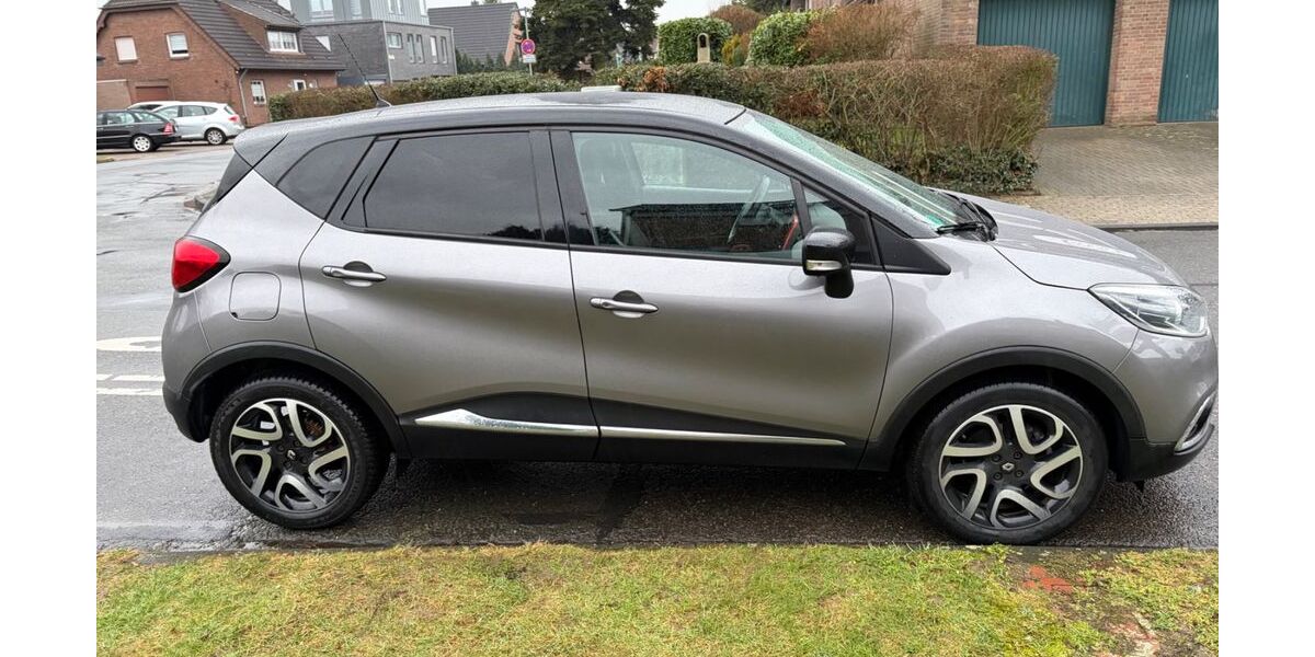 Renault Captur 137.000 km 9.200 &euro; Voerde 46562