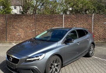 Volvo V40 Cross Country 127.000 km 14.990 &euro; Essen 45314
