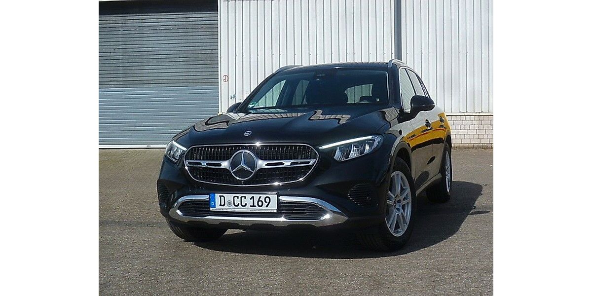 Mercedes-Benz GLC 220 26.000 km 46.899 &euro; Düsseldorf 40470