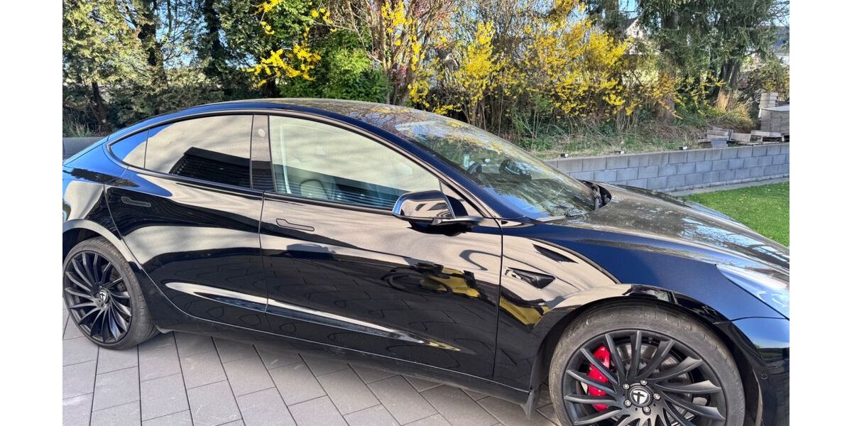 Tesla Model 3 68.000 km 30.000 &euro; Essen 45127