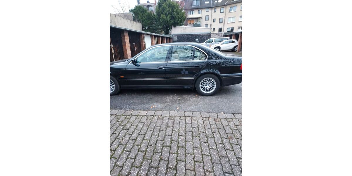 BMW 540 187.276 km 9.150 &euro; Krefeld 47799