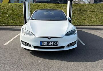 Tesla Model S 242.000 km 21.500 &euro; Mülheim 45475