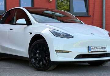 Tesla Model Y 75.594 km 34.990 &euro; Neuss 41472