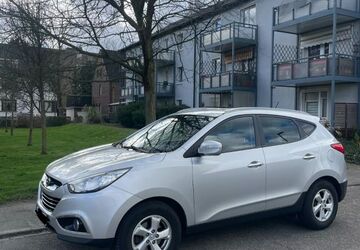 Hyundai ix35 151.300 km 6.500 &euro; Oberhausen 46149