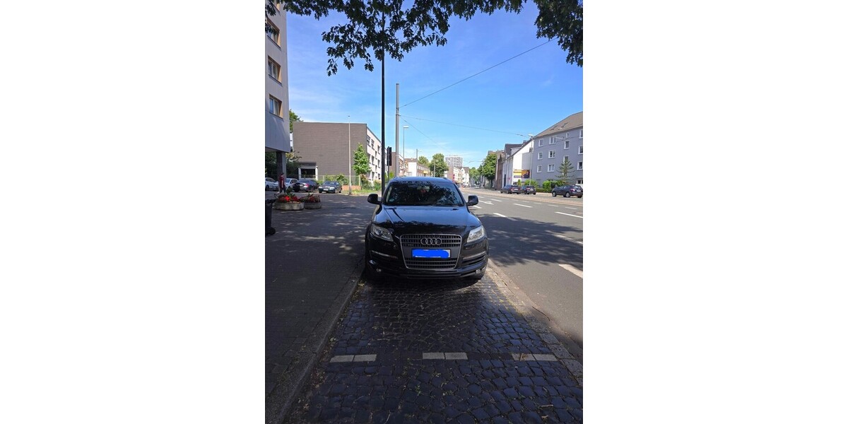 Audi Q 7 238.600 km 9.900 &euro; Essen 45121