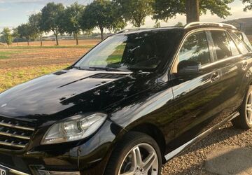Mercedes-Benz ML 350 247.500 km 13.900 &euro; Meerbusch 40670