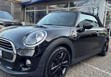 Mini One Cabrio 81.330 km 15.200 &euro; Duisburg 47167