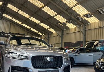 Jaguar F-Pace 109.000 km 17.950 &euro; Essen 45139