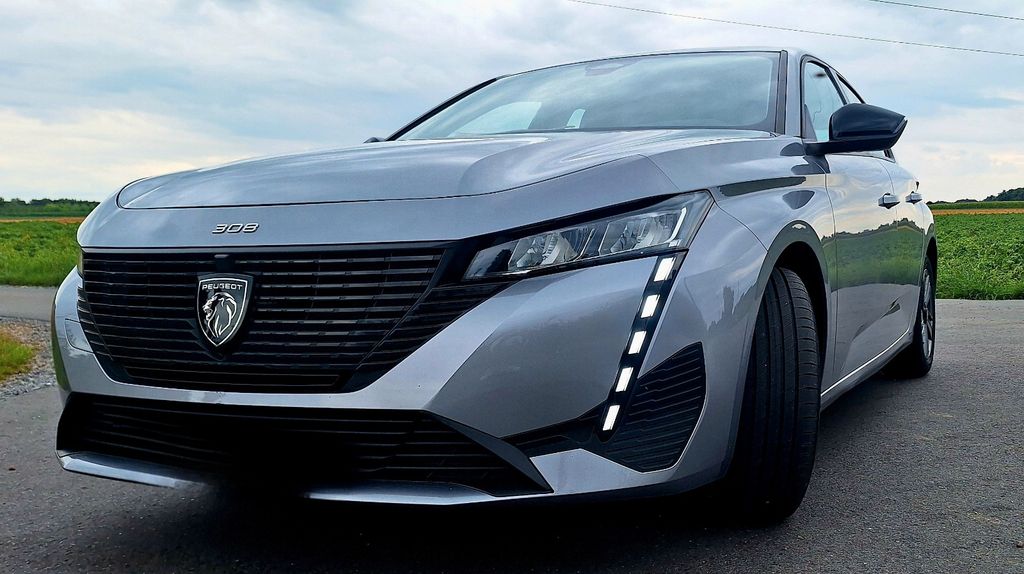 Peugeot 308 23.000 km 14.999 &euro; Viersen 41747