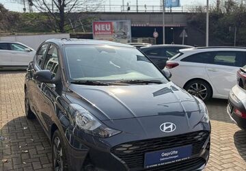 Hyundai i10 4.389 km 15.990 &euro; Oberhausen 46049