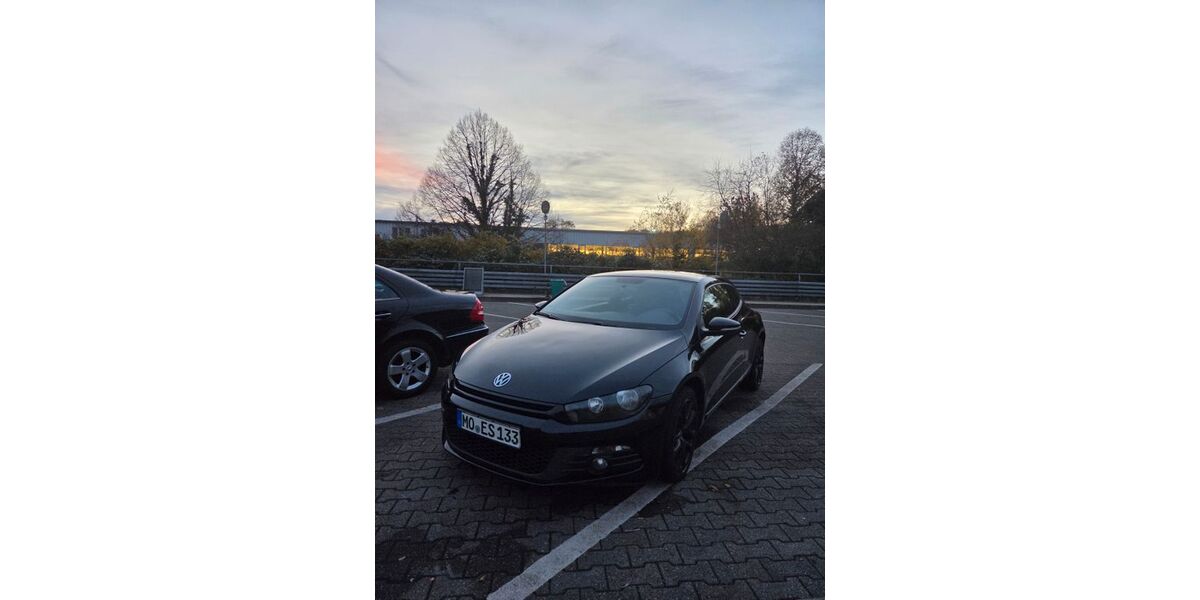 VW Scirocco 243.000 km 5.200 &euro; Neukirchen-Vluyn 47506
