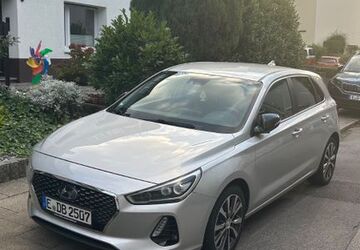 Hyundai i30 90.000 km 13.490 &euro; Essen 45136