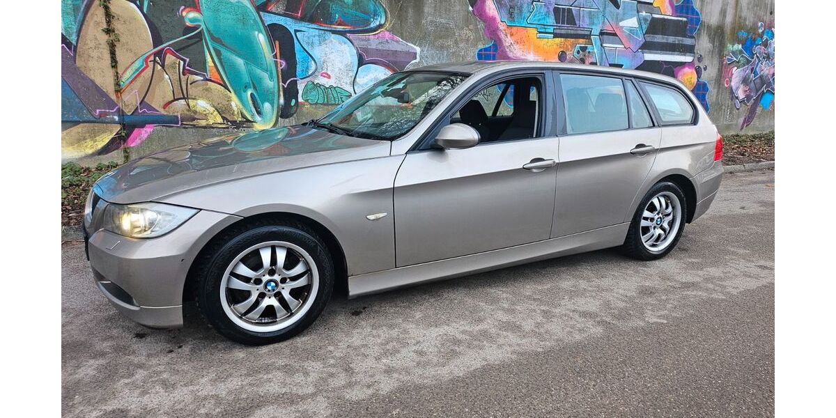 BMW 320 294.248 km 950 &euro; Essen 45356