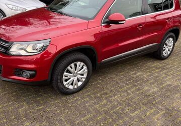 VW Tiguan 88.000 km 12.999 &euro; Krefeld 47805