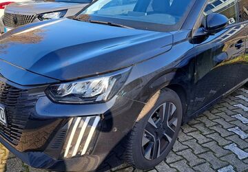 Peugeot 208 7.717 km 19.990 &euro; Essen 45307