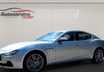 Maserati Ghibli 9.563 km 38.990 &euro; Düsseldorf 40235