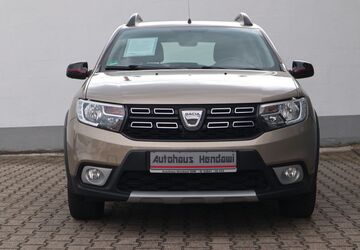 Dacia Sandero 100.000 km 7.990 &euro; Moers 47443