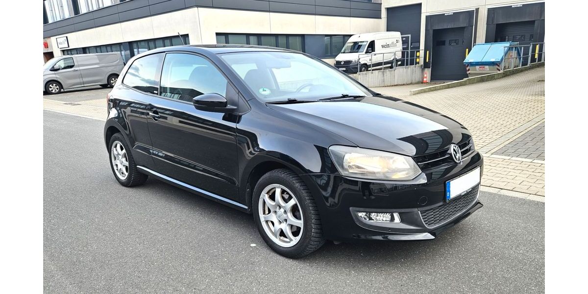 VW Polo 128.000 km 4.900 &euro; Düsseldorf 40589