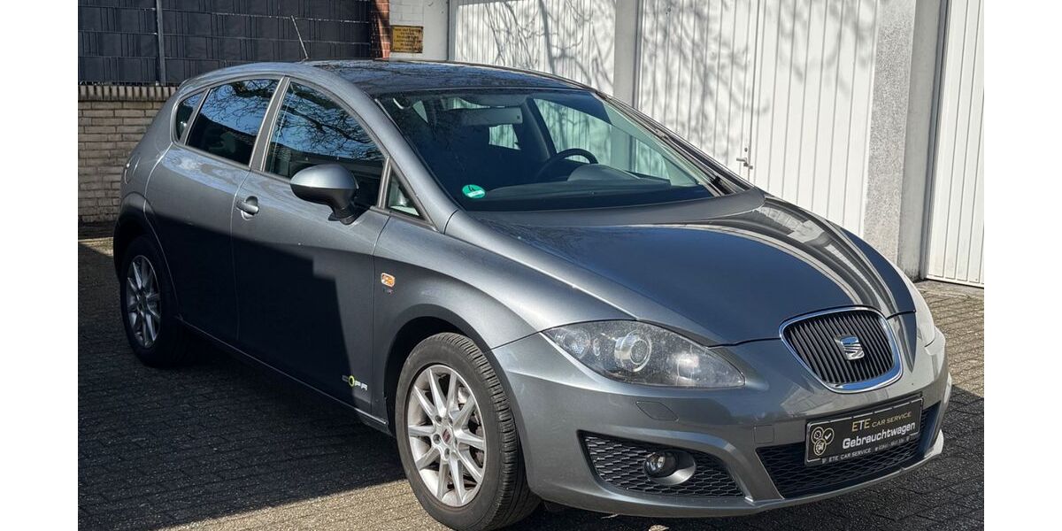 Seat Leon 142.594 km 5.837 &euro; Moers 47445