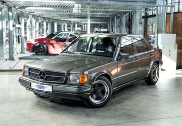 Mercedes-Benz 190 75.657 km 179.890 &euro; Neuss 41460