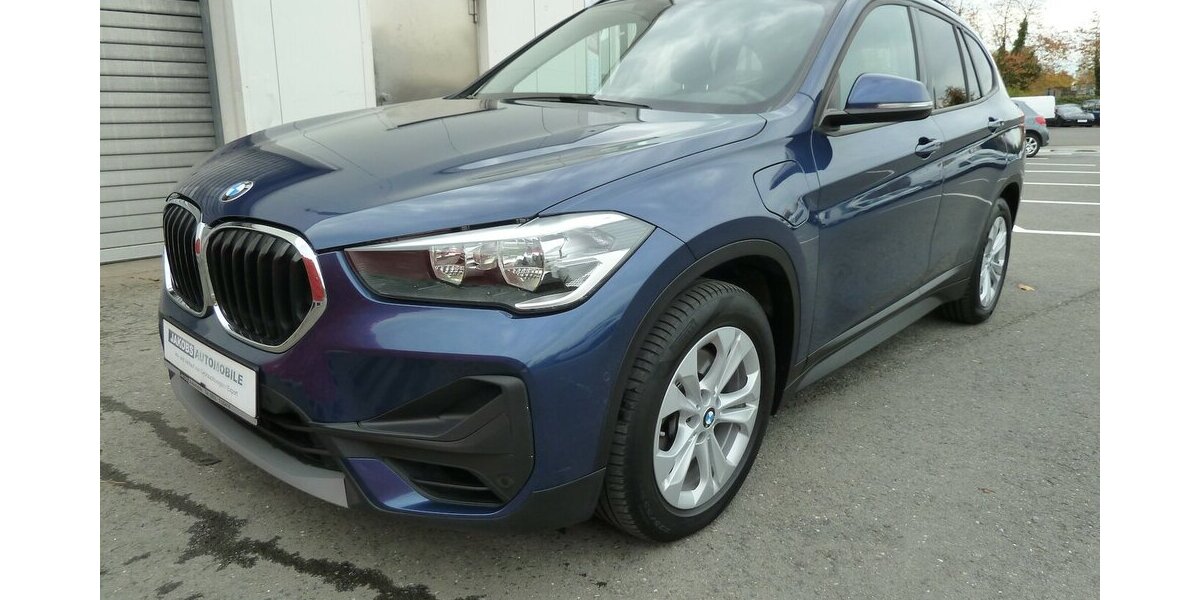 BMW X1 25e X drive Steptronic Navi Head up E-Sitze 154.000 km 16.900 &euro; Ratingen 40885