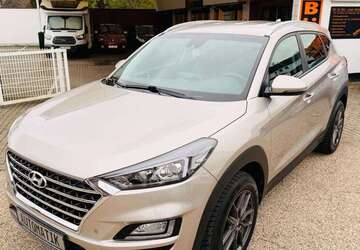 Hyundai TUCSON 112.800 km 16.980 &euro; Moers 47445